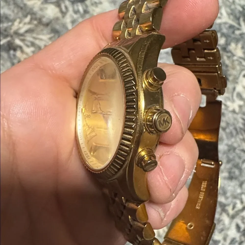 Michael Kors Women’s Watch - Picture 4 of 6